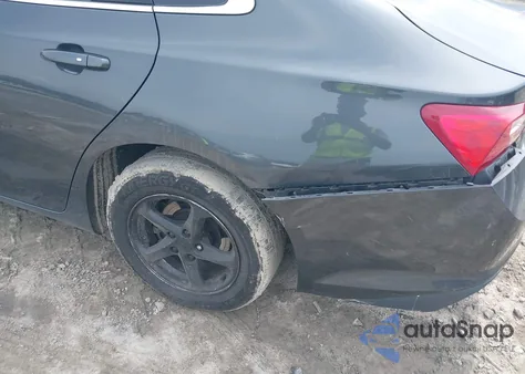 2018 Chevrolet Malibu 1Ls z USA, uszkodzony, nr VIN 1G1ZB5ST9JF111787